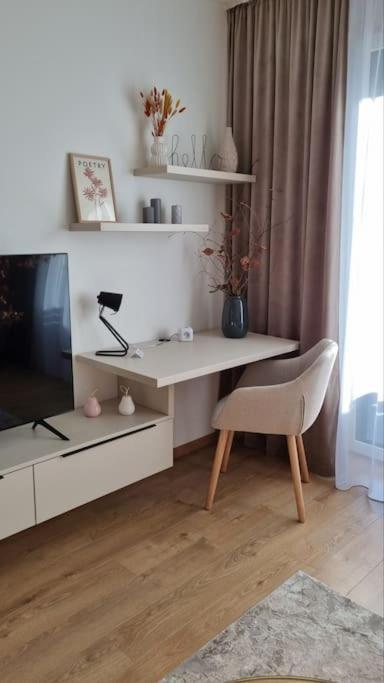 M&M2 Apartment Near Center With Free Parking - Ac Kosice Bagian luar foto